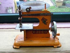 Ancienne Machine à coudre