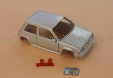 UQ voiture 1/43 Renault super