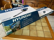 TAILLE-HAIE THERMIQUE -  HYUNDAI - Réf. HTHT26 - Complet et comme neuf