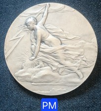 Très Belle Médaille Art