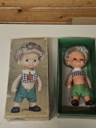 Poupée ancienne animée - poupée,