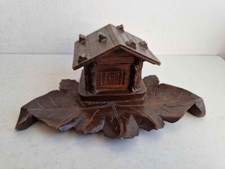 Encrier dans décors de maison