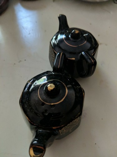 Vintage tea pot black salt - vintage,