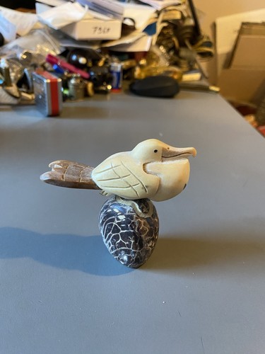 Petite sculpture statuette