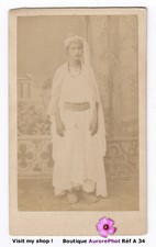 JEUNE FEMME D'ALGÉRIE EN