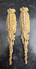 2 GRANDS ELEMENTS CHUTES LOUIS