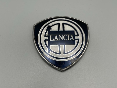 écusson arrière lancia thema - arrière,