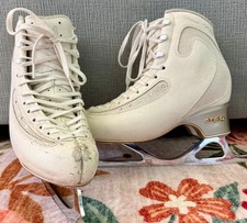 Edea Ice Fly figure skates 235