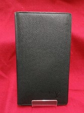 LOUIS VUITTON Porte Chequier
