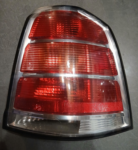 Feu arriere droit opel - opel, zafira