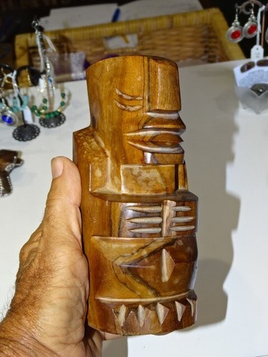 Tiki polynésien - tiki,