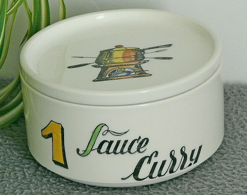 Pot sauce curry service - pot,