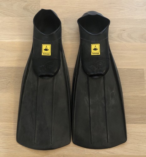 Vintage technisub flippers - vintage,