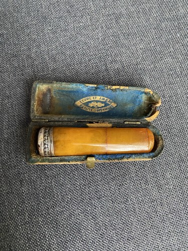 Fume cigarette ancien - , et