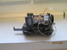 un bogie moteur 3 pôles de motrice de  tgv sud est jouef  câblé