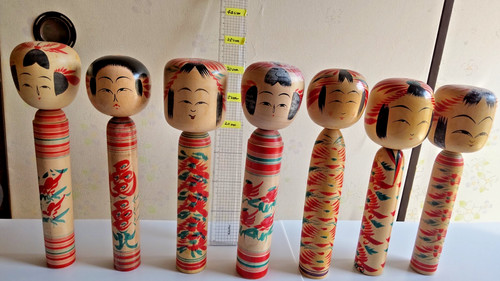 Lot poupées - 7,
