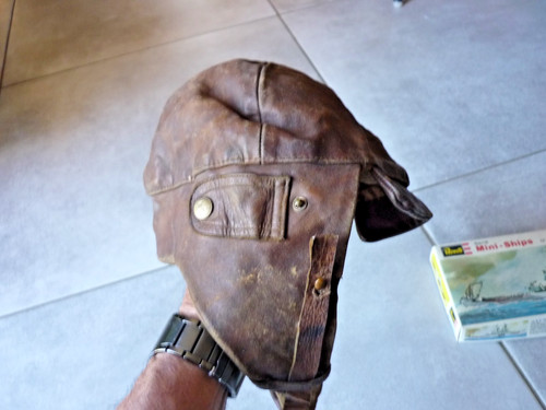 Serre tete casque cuir - tete,