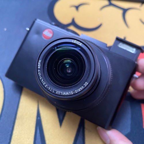 Leica lux black - d-lux,