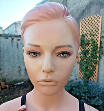 Mannequin enfant réaliste 140 cm – résine lourde – bras, jambes, mains amovibles