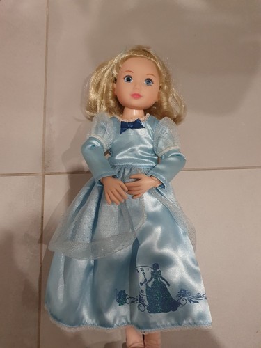 Rare poupée princesse - princesse, disney