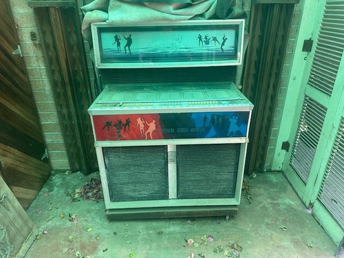 Vintage jukebox machine - jukebox,