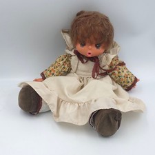 Ancienne Poupée robe beige