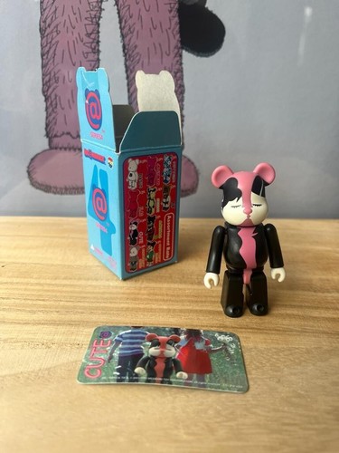 Bearbrick 100 serie 4 cute - bearbrick,