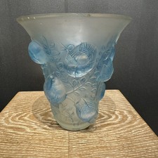 Un vase Saint  François de R.Lalique