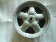E. YAMAHA XN 125 Teos MBK