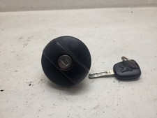 Bouchon réservoir avec une clé pour peugeot 207 hdi 3 portes de 2007