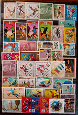 Lot de 40 Timbres Thématique "Football" (THE 692)