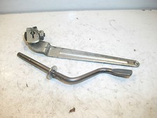 Moteur Briggs & Stratton Quantum XM55 - Bras de régulation moteur / carbu