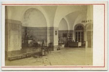 CDV circa 1870 Claudius Couton à Vichy. Embouteillage de l'eau minérale.