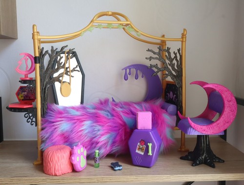 Monster high clawdeen wolf