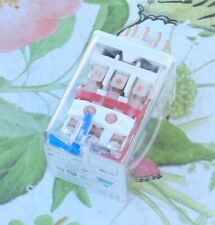 Carlo Gavazzi  RCP11003 24VDC Relai 11 broches 10A 250VAC. RCP1100324V