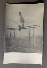 PHOTO Homme torse nu Athlete Sprtif Sport Barres parallèles Gymnastique