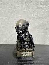 Alien AVP Bust Statue