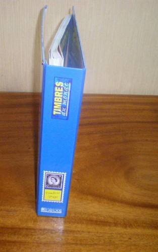 Timbres monde classeur - du,