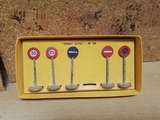 DINKY TOYS. REF 41. MAQUETTE 5