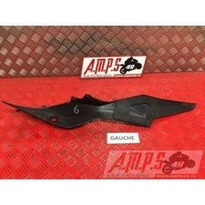 Cache sous selle gauche