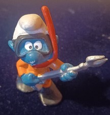 Figurine Schtroumpf Plongeur. Occasion.