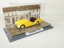 TRIUMPH TR2 Jaune UNIVERSAL