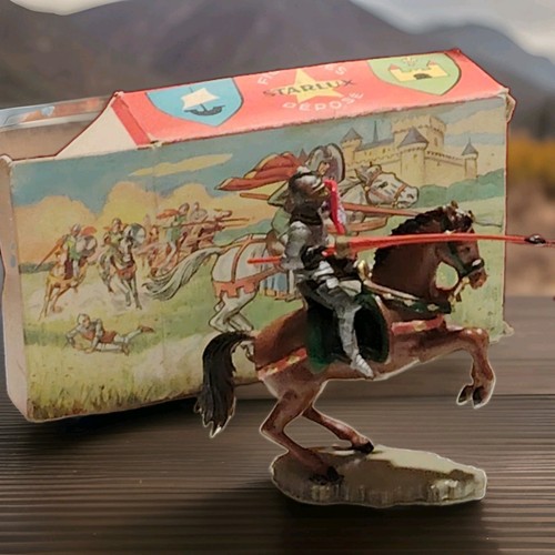 Starlux chevalier moyen - 1:32,