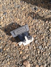 Serrure De Coffre Clio 3