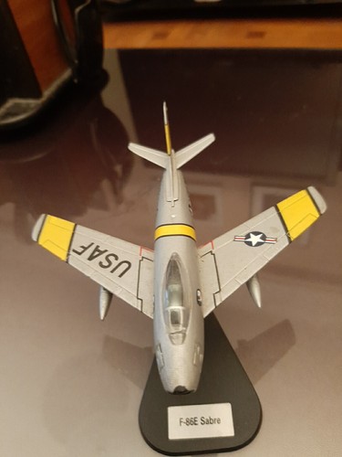 86e sabre - ,