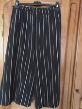 JUPE CULOTTE "MADO ET LES AUTRES" - TAILLE 3