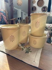 Tupperware vintage modèle