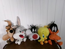 5 Peluches Bugs Bunny  Duffy Duck Vil Coyote Grosminet Titi Looney tunes