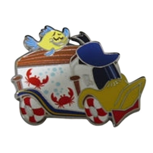 Disney pin trading - trading, 154188