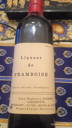 Bouteille liqueur framboise - bouteille,